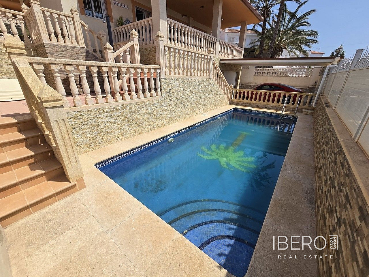 Prodej domu 220 m² s pozemkem 317 m², San Juan de los Terreros