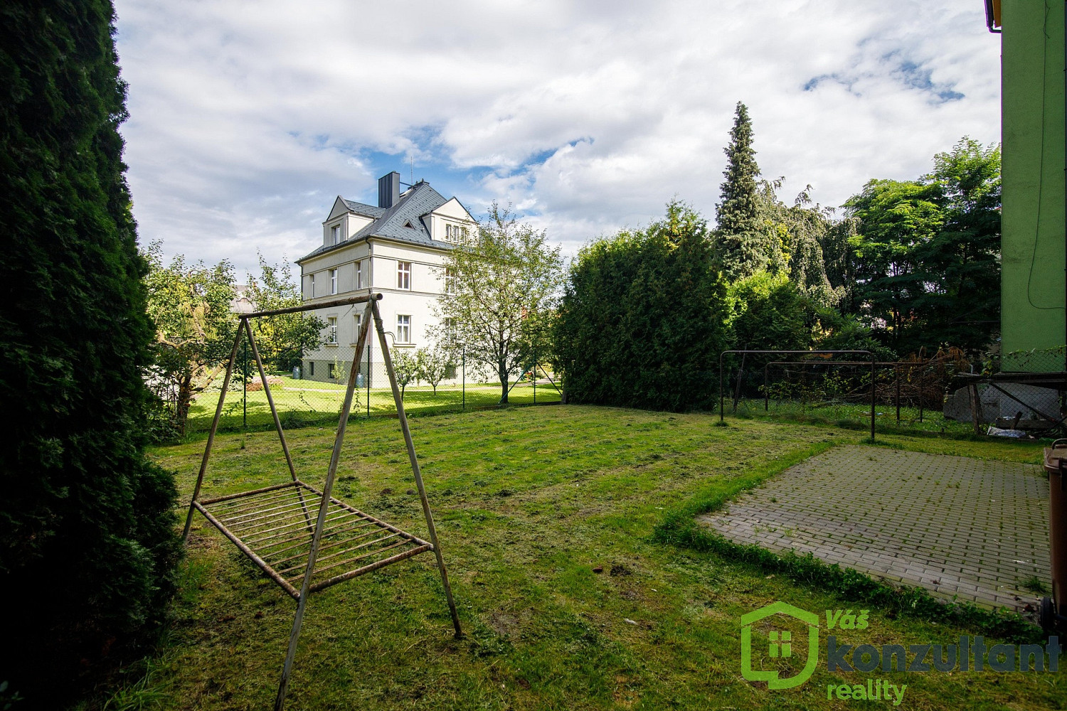 Prodej nájemního domu, činžáku 450 m² – fotografie 3