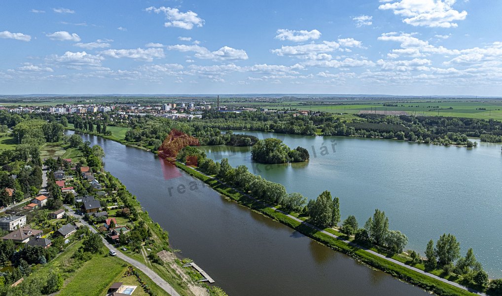 Prodej stavebního pozemku 1 884 m², Káraný – náhled fotky 17