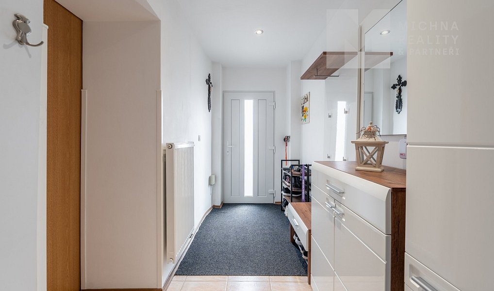 Prodej domu 190 m² s pozemkem 653 m², Kunštát – náhled fotky 4