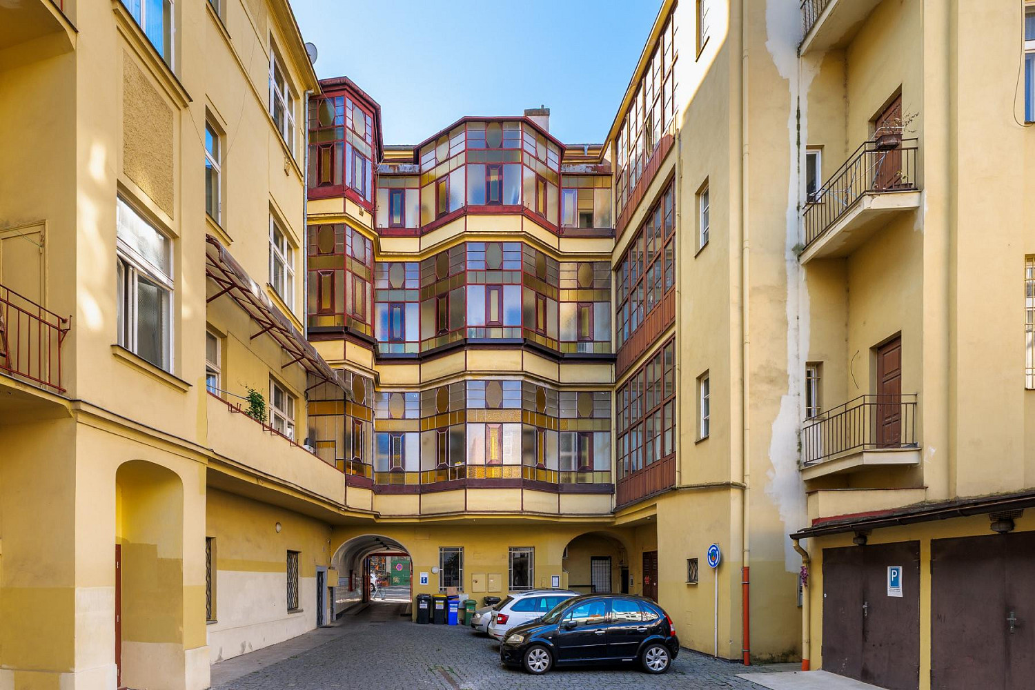 Pronájem bytu 2+kk 55 m² – fotografie 2