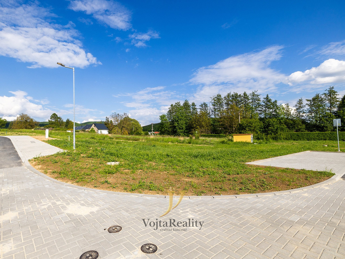 Prodej stavebního pozemku 752 m² – fotografie 4
