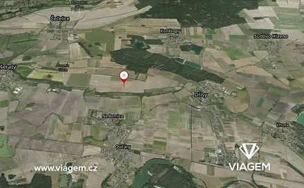 Prodej pole 3 943 m², Všetaty, okres Mělník