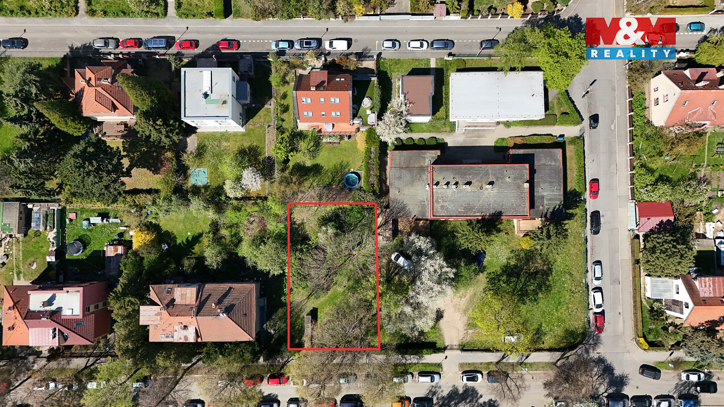 Prodej stavebního pozemku 591 m² — photo 2