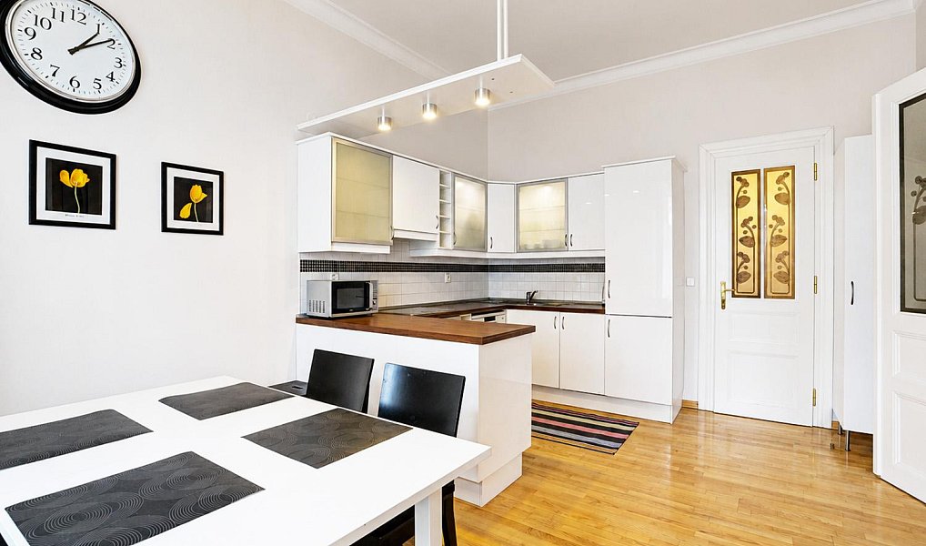 Pronájem bytu 3+1 108 m², Praha – náhled fotky 11