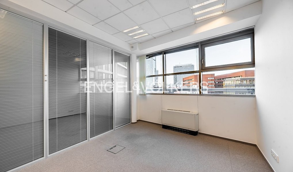 Pronájem kanceláře 504 m², Praha – náhled fotky 11