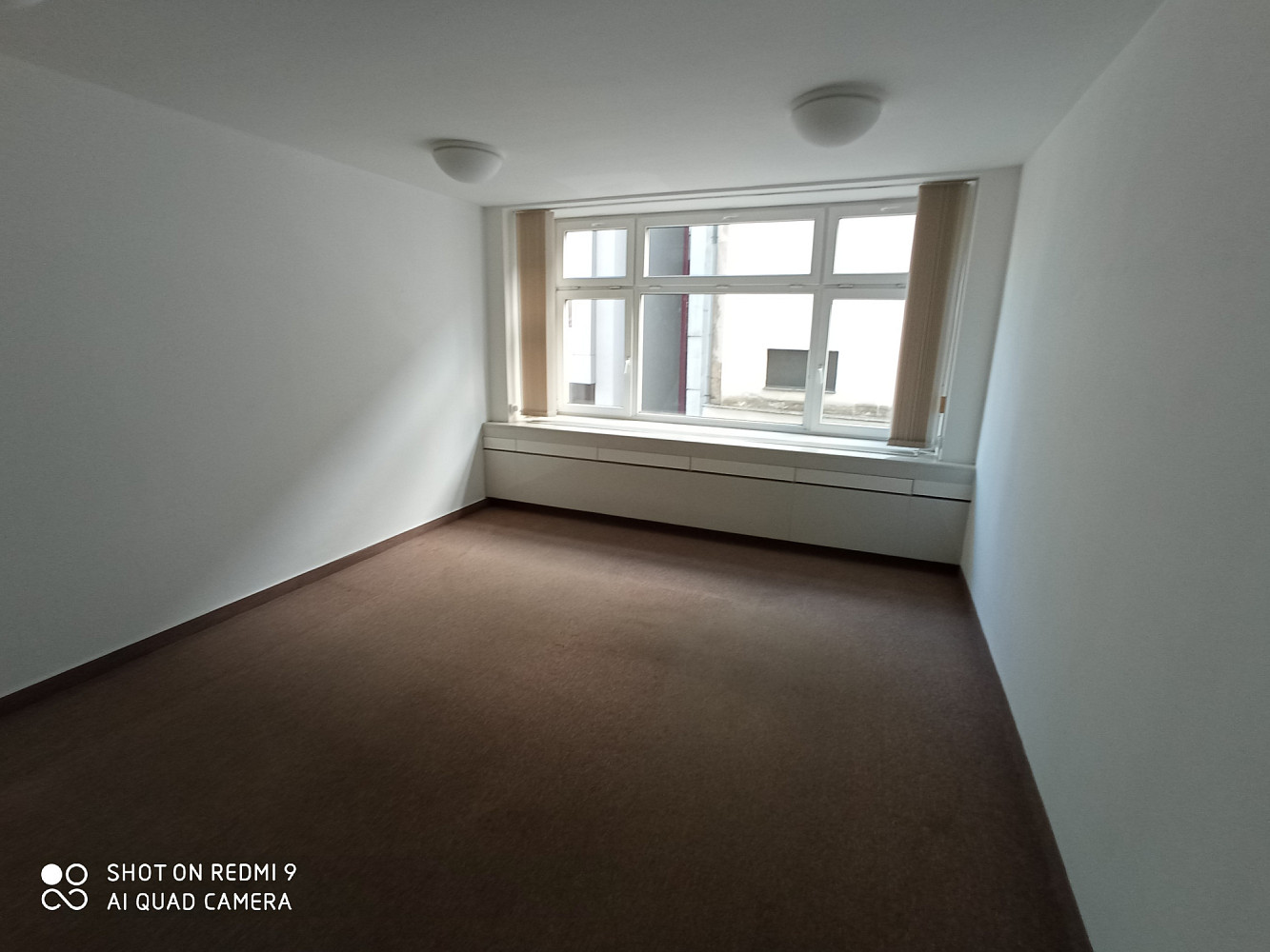 Pronájem kanceláře 30 m² - Widok 2