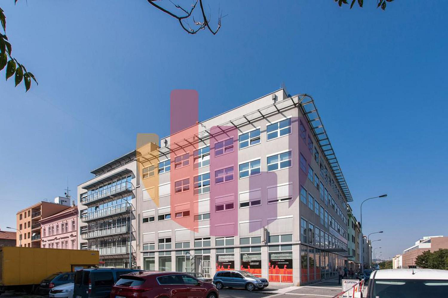 Pronájem kanceláře 150 m²