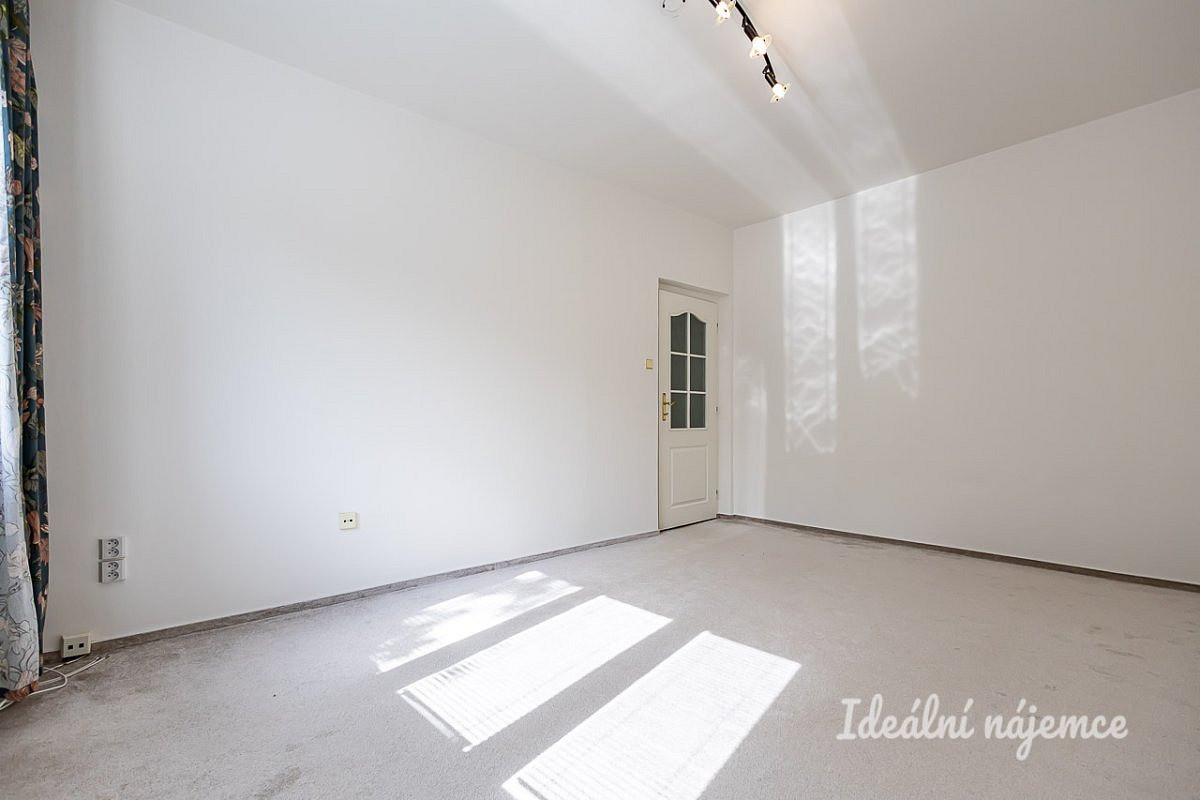 Pronájem bytu 2+1 52 m² – fotografie 5