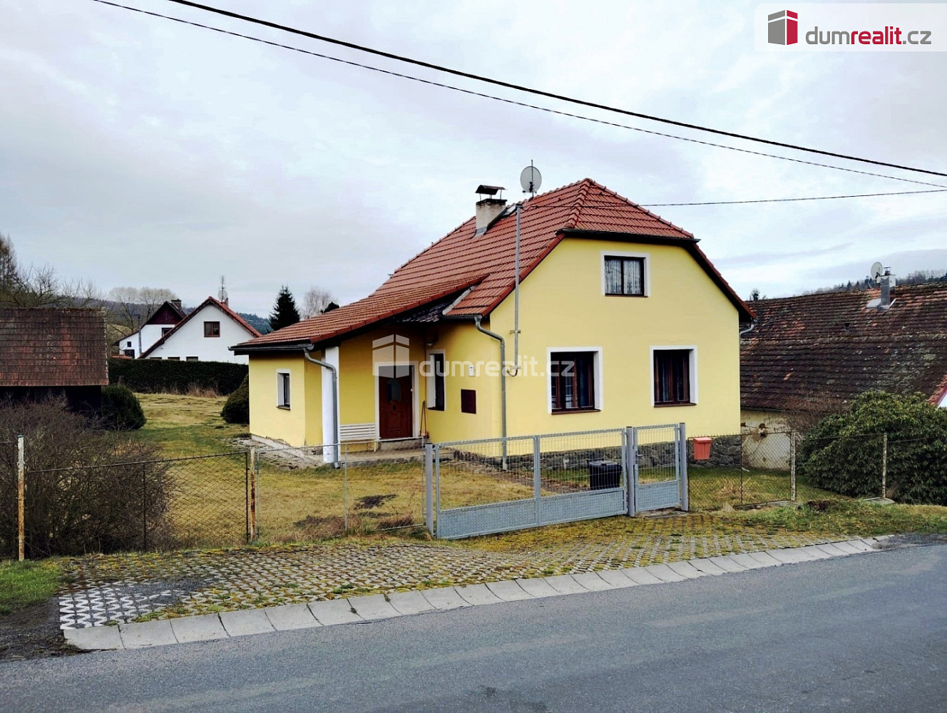 Prodej domu 110 m² s pozemkem 1 184 m²
