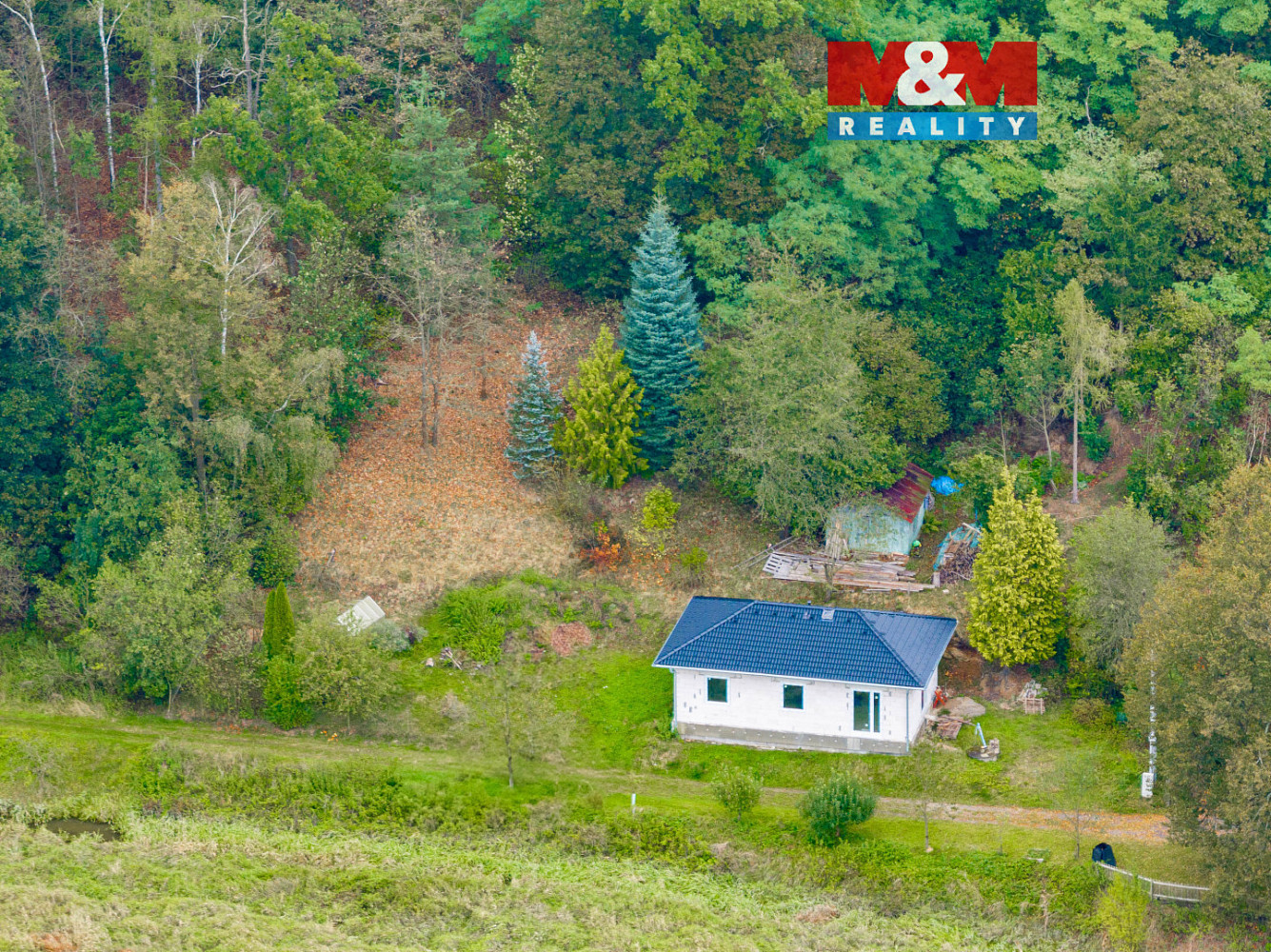 Prodej stavebního pozemku 1 251 m²