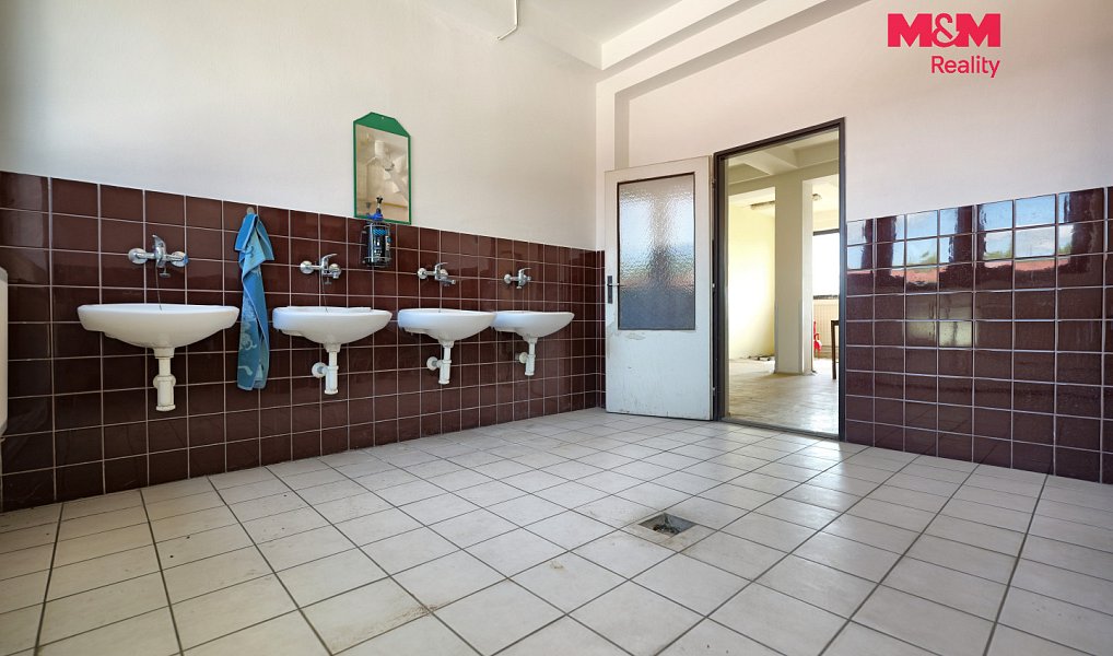 Prodej výrobních prostor 1 414 m², Kroměříž – náhled fotky 27