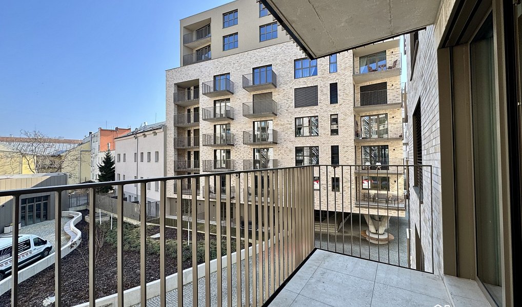 Pronájem bytu 1+kk 42 m², Brno – náhled fotky 9