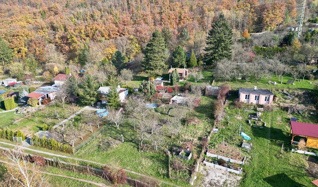Prodej stavebního pozemku 850 m², Brno – náhled fotky 3