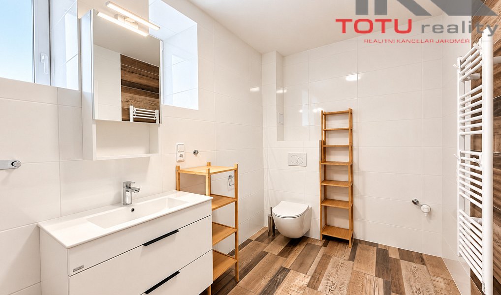 Pronájem bytu 3+kk 74 m², Černožice – náhled fotky 11