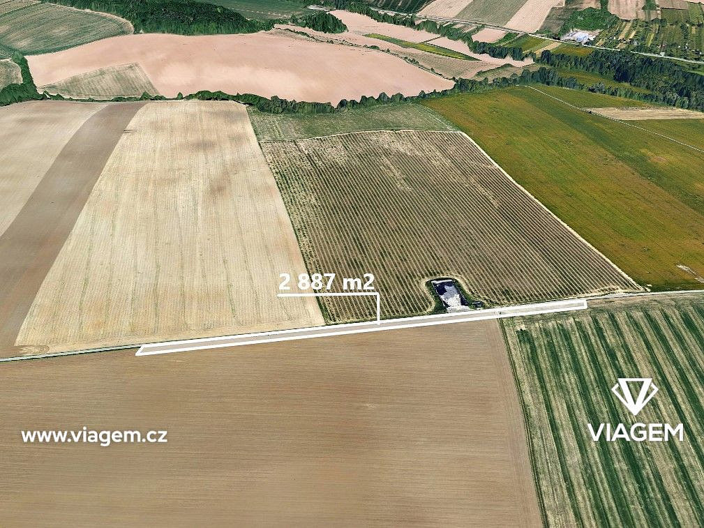 Prodej pole 1 924 m²