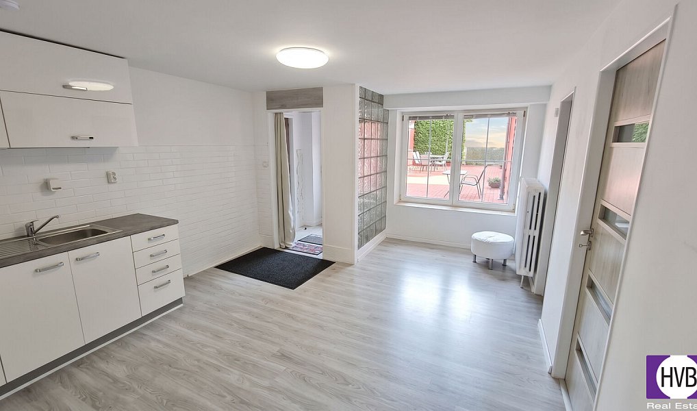 Pronájem bytu 2+kk 42 m², Praha – náhled fotky 3