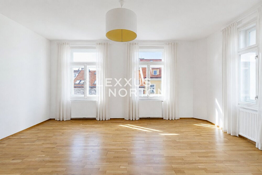 Pronájem bytu 2+kk 61 m² — photo 2