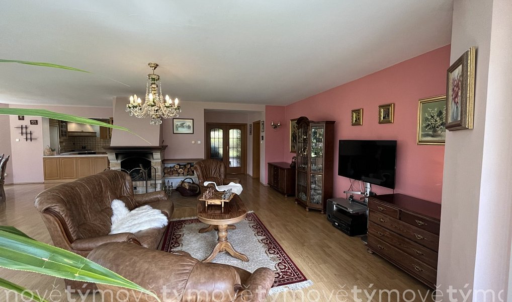 Prodej domu 370 m² s pozemkem 2 117 m², Přelouč – náhled fotky 16