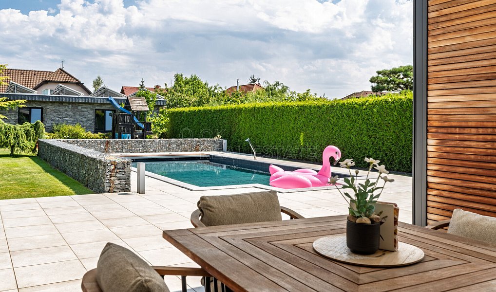 Prodej domu 546 m² s pozemkem 1 608 m², Zvole – náhled fotky 40