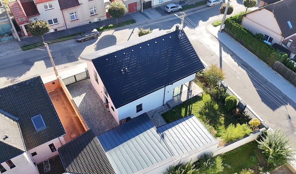 Prodej domu 211 m² s pozemkem 242 m², Slaný – náhled fotky 2