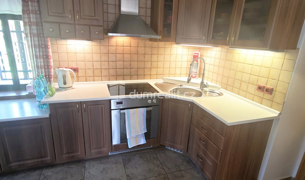 Prodej domu 162 m² s pozemkem 1 205 m², Žandov – náhled fotky 10
