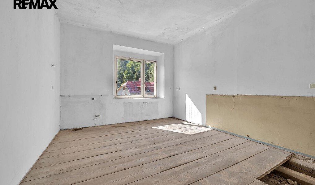 Prodej ubytovacího objektu 722 m², Nová Ves nad Nisou – náhled fotky 12