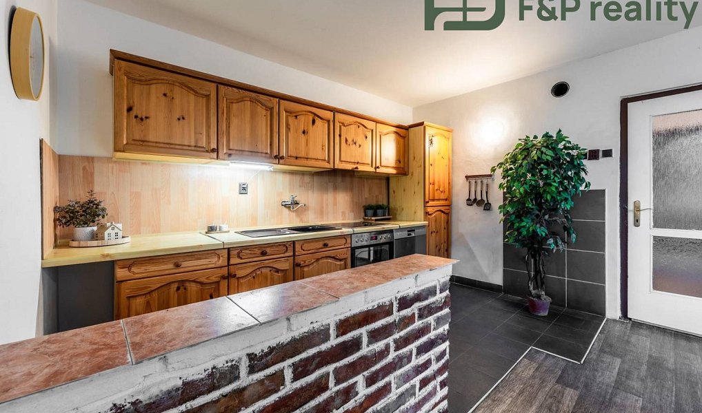 Prodej domu 100 m² s pozemkem 1 266 m², Hradčany – náhled fotky 7