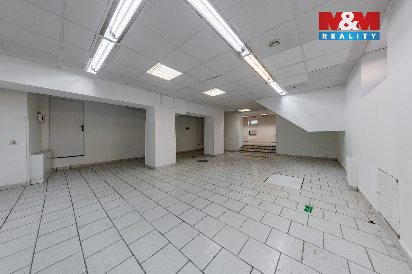 Prodej obchodních prostor 147 m² — photo 4