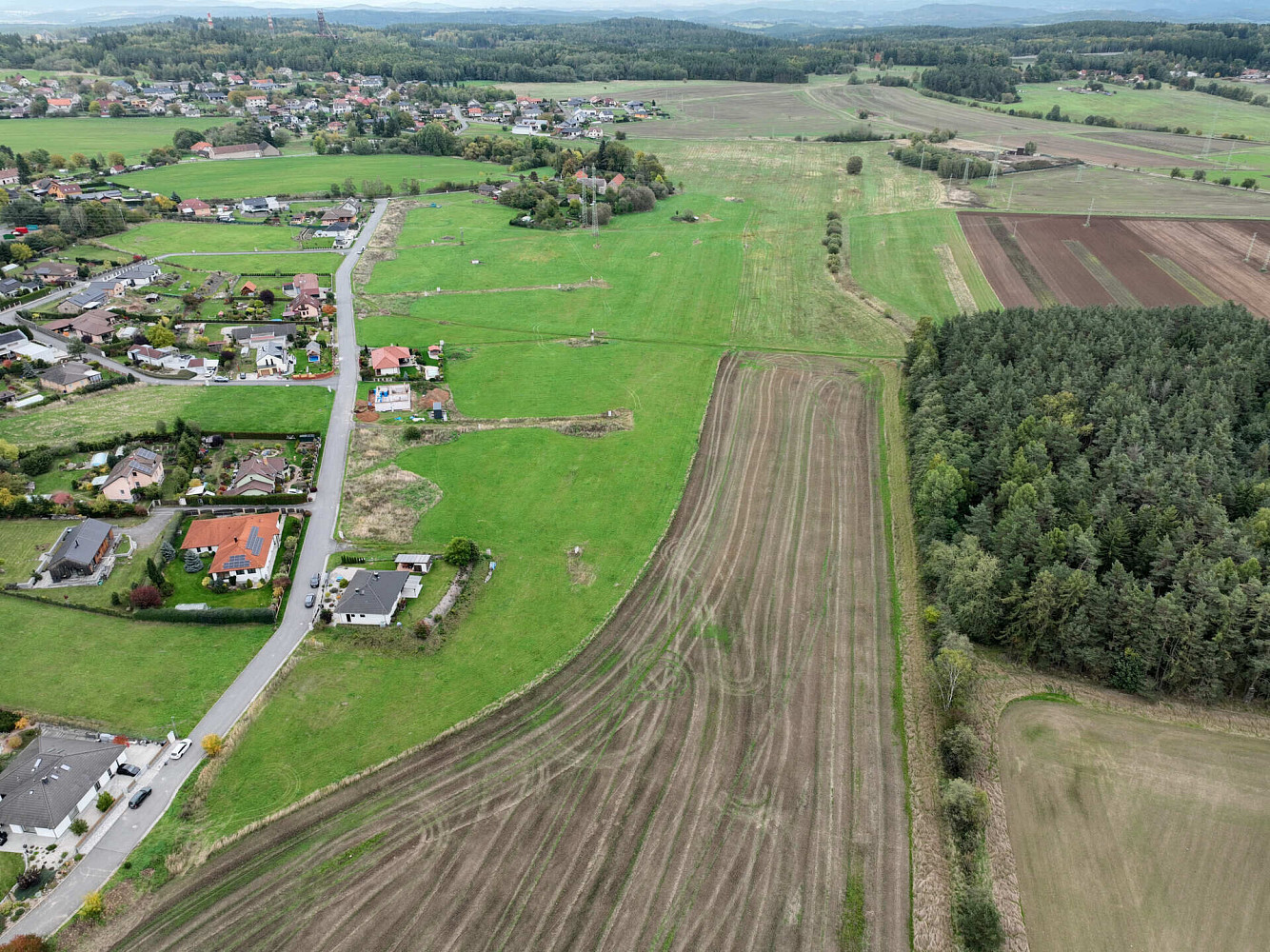 Prodej stavebního pozemku 983 m² – fotografie 5