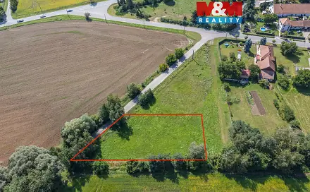 Prodej stavebního pozemku 1 600 m², Kratonohy, okres Hradec Králové
