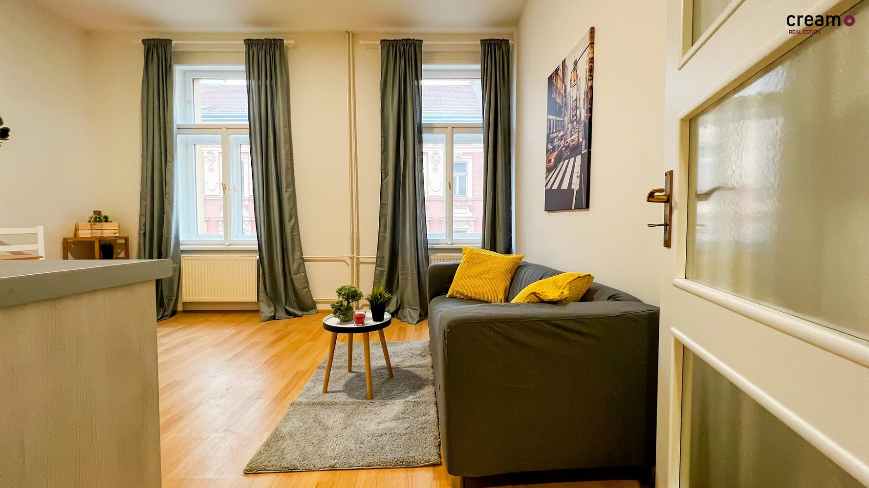 Pronájem bytu 2+kk 44 m² – fotografie 2