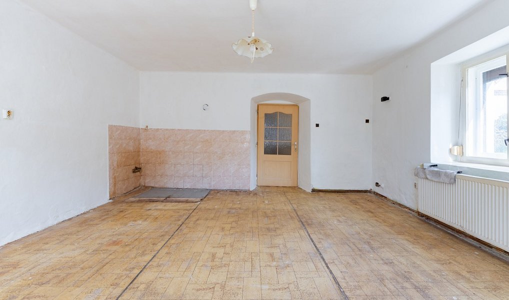Prodej domu 140 m² s pozemkem 1 911 m², Měrunice – náhled fotky 6