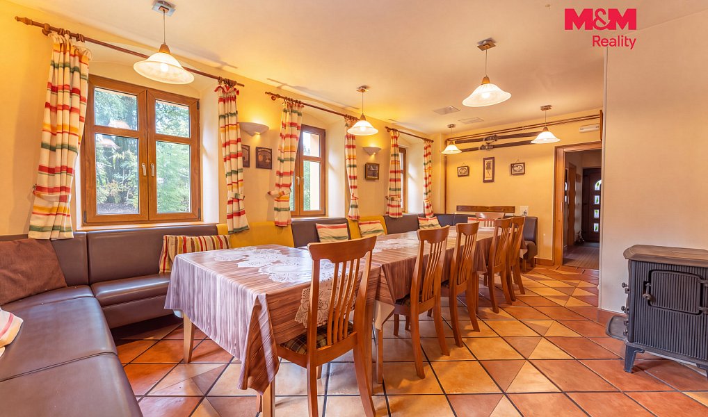 Prodej domu 270 m² s pozemkem 992 m², Loučná pod Klínovcem – náhled fotky 3