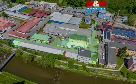 Prodej výrobních prostor 1 240 m², 4. května, Vsetín