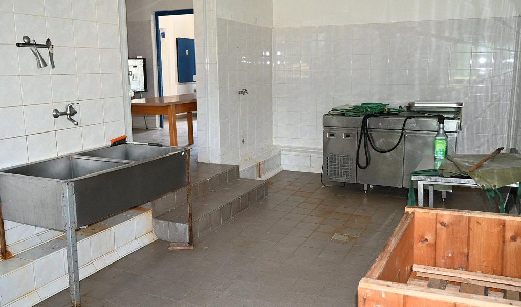Prodej komerčního objektu (jiného typu) 5 700 m², Lomnice – náhled fotky 16