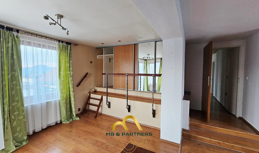 Prodej domu 232 m² s pozemkem 978 m², Zdice – náhled fotky 31