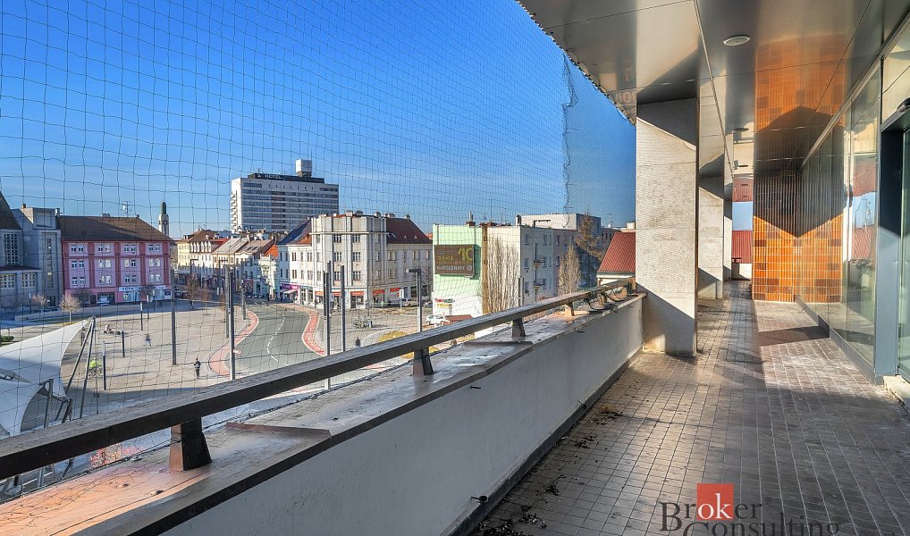 Pronájem obchodních prostor 1 173 m², Hradec Králové – náhled fotky 20