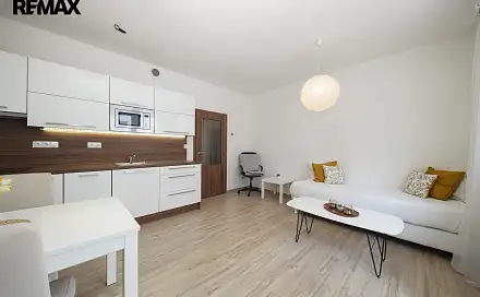 Prodej bytu 2+kk 49 m², Lišejníková, Brno - Žebětín