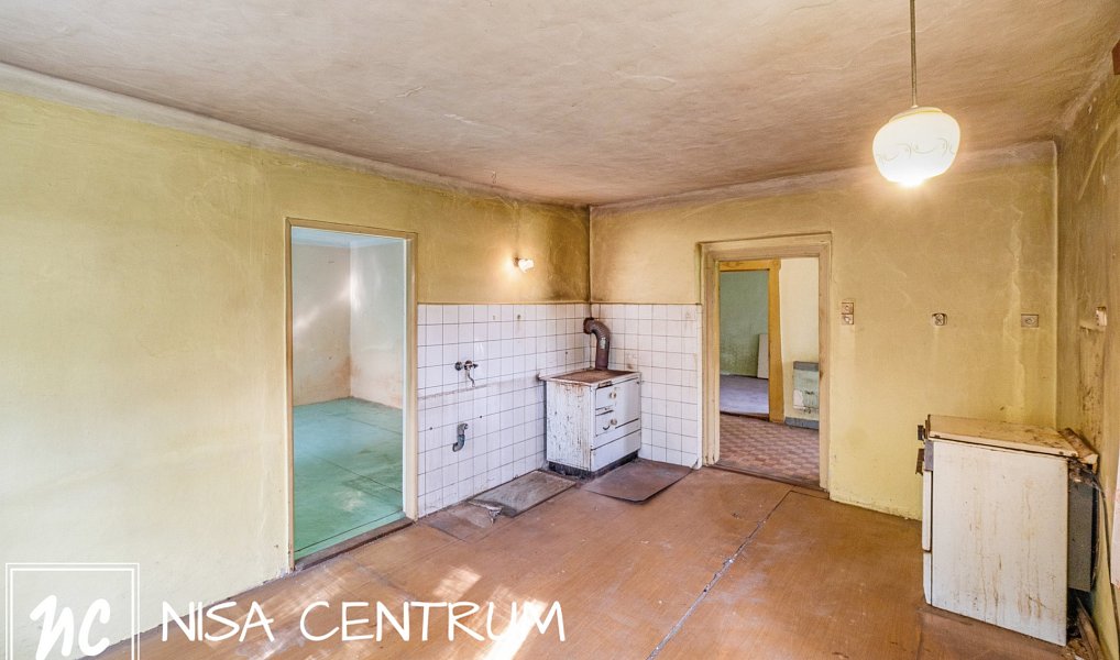 Prodej domu 200 m² s pozemkem 2 650 m², Hlavice – náhled fotky 9