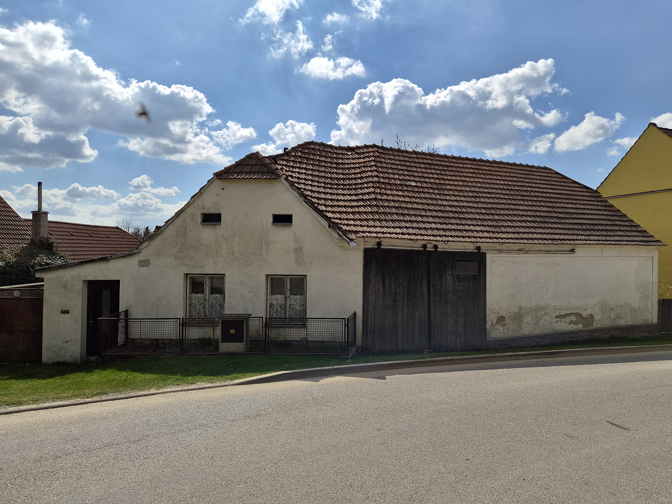 Prodej domu 70 m² s pozemkem 385 m² - Widok 3
