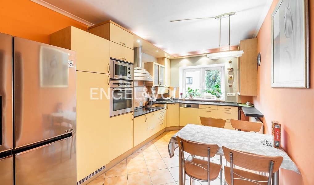 Pronájem bytu 5+1 133 m², Praha – náhled fotky 4