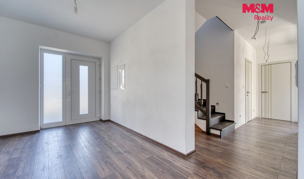 Prodej domu 168 m² s pozemkem 809 m², Vodochody – náhled fotky 12