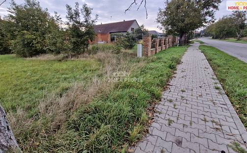 Prodej stavebního pozemku 2 765 m², Cvrčovice, okres Brno-venkov