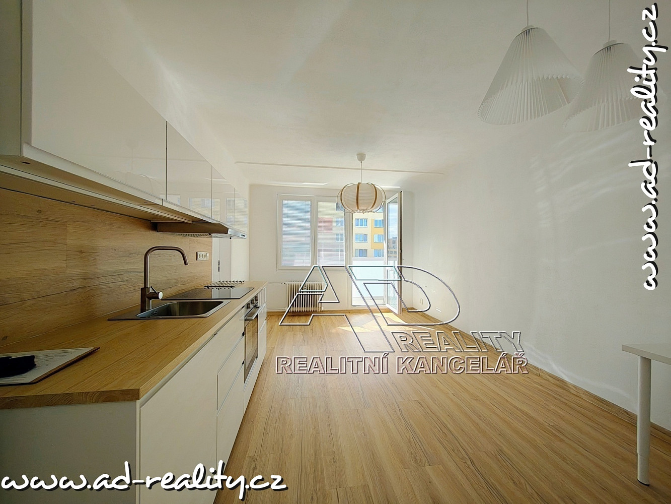Pronájem bytu 2+kk 49 m² – fotografie 2