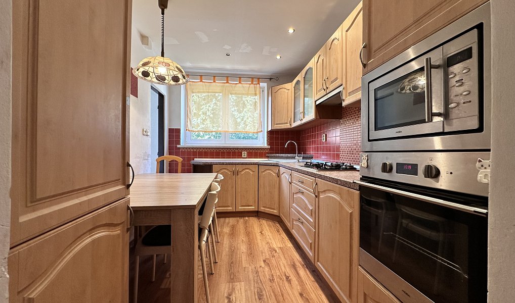Pronájem bytu 2+1 60 m², Habartov – fotka 1 z 13