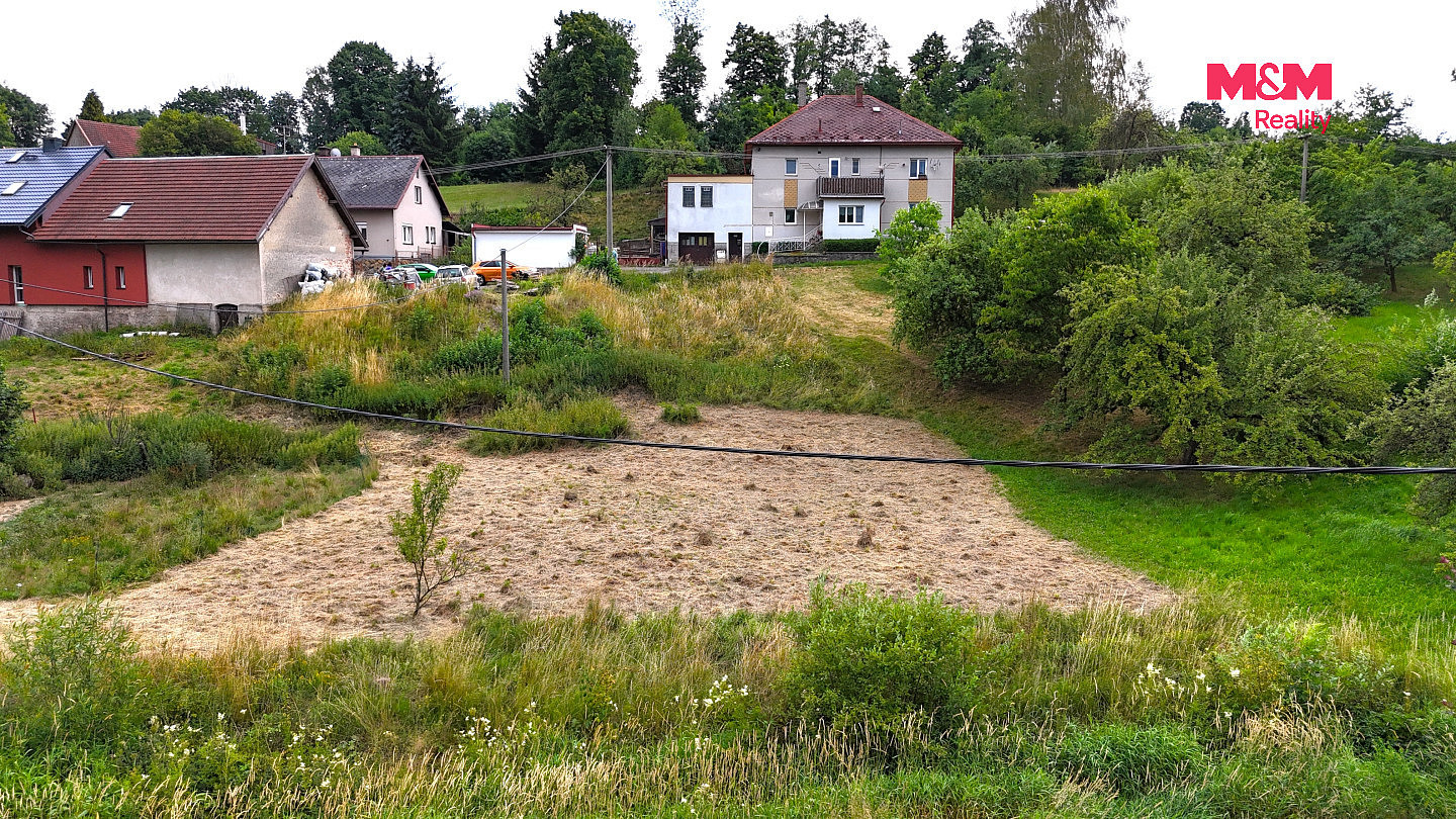 Prodej stavebního pozemku 932 m² — photo 2