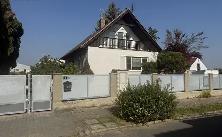 Pronájem domu 230 m² s pozemkem 649 m², Byškovická, Praha 8 - Ďáblice