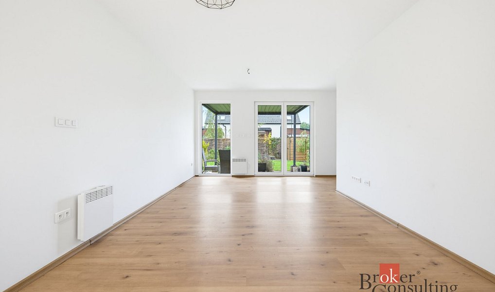Prodej bytu 3+kk 104 m², Smiřice – náhled fotky 21