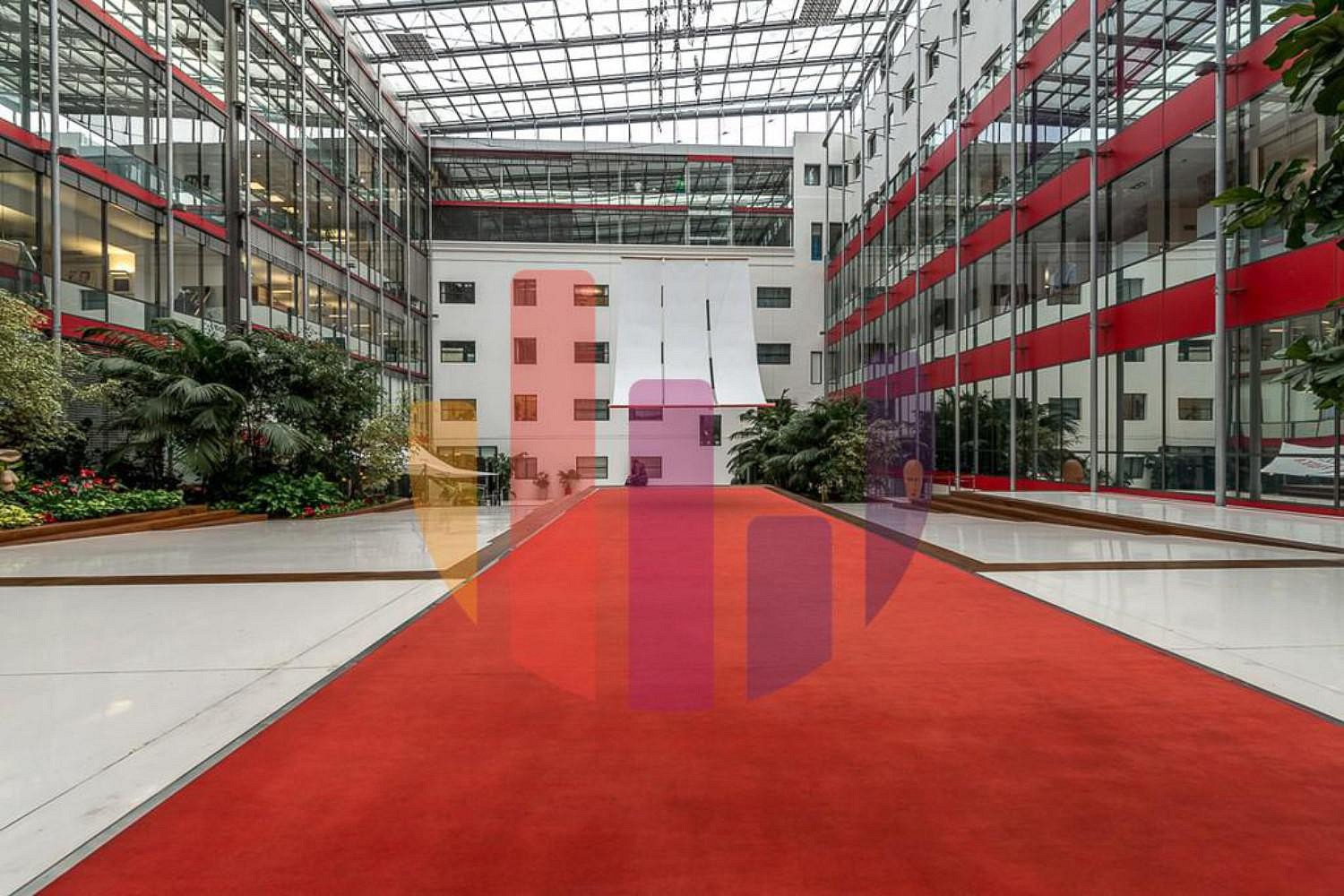 Pronájem kanceláře 127 m² — photo 2